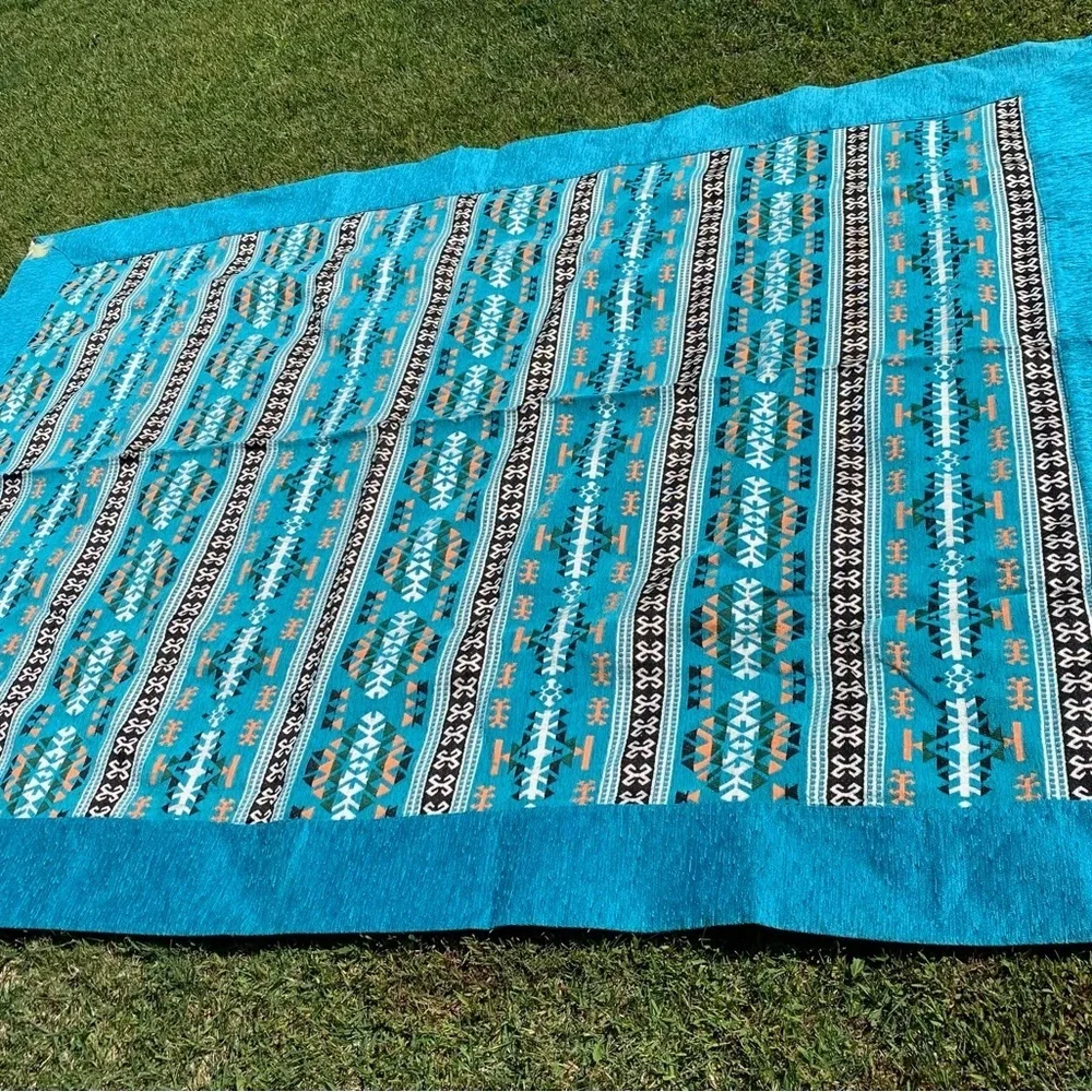 Blanket from Turkey Doable lairs